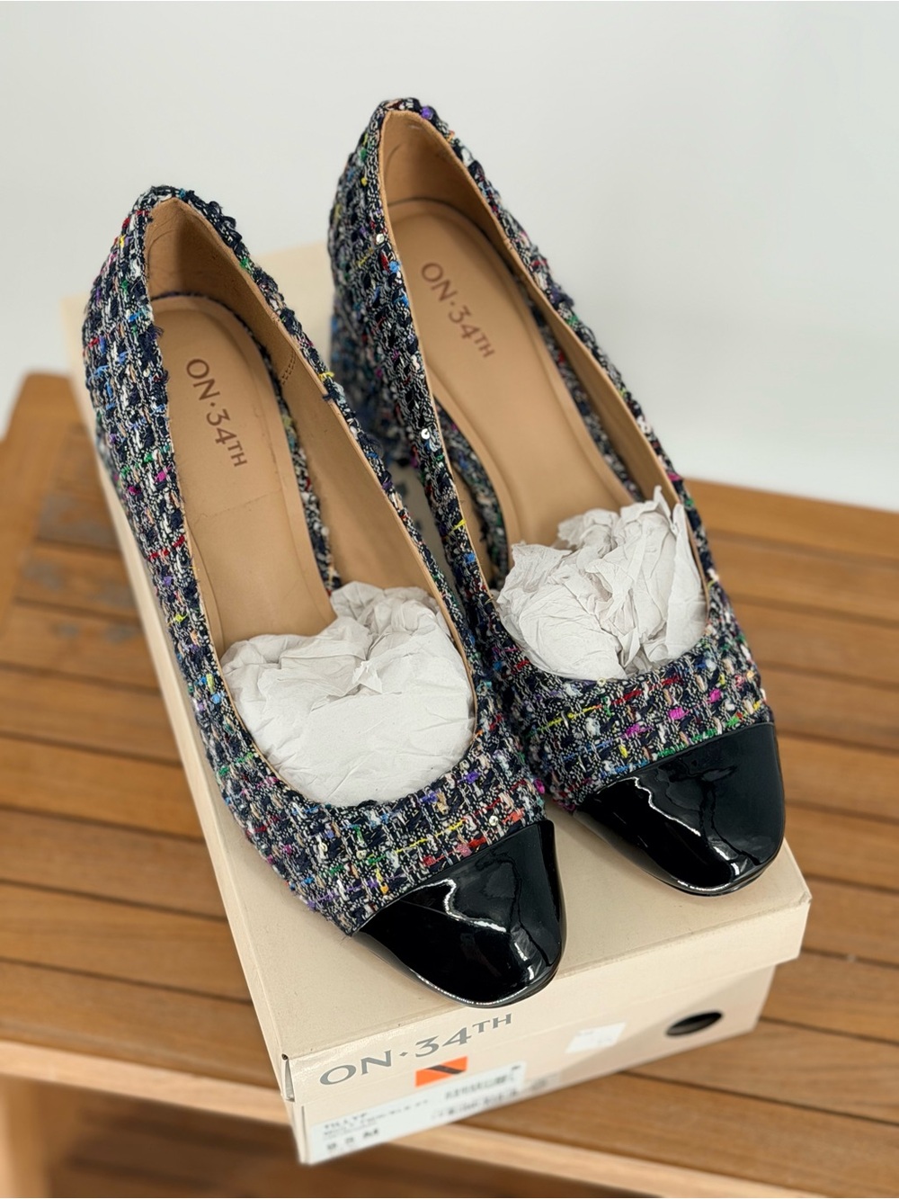New on 34th Women’s Tweed Pumps with Black Patent Cap Toesize 9.5M